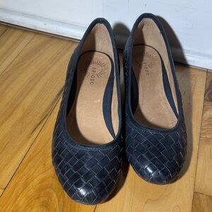 Brioso Mera Black Woven Leather Ballet Flats - Size 6.5